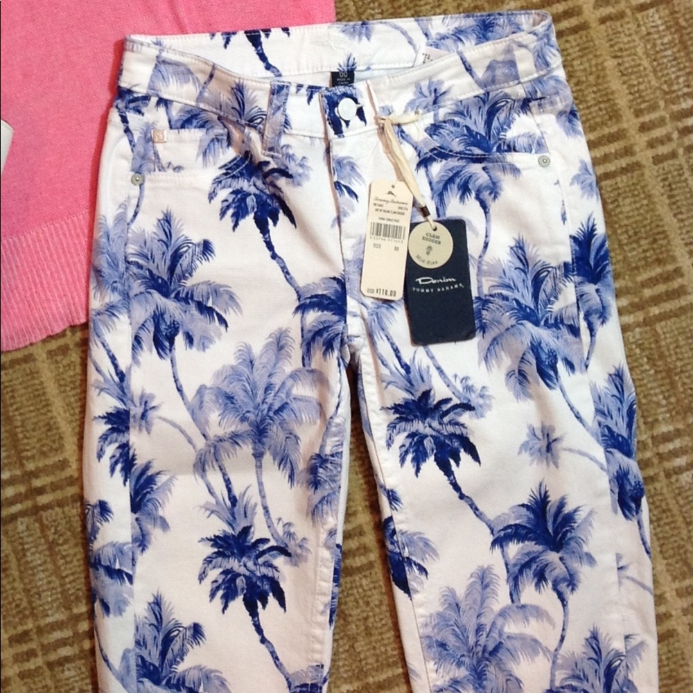 🎁😊NWT Tommy Bahama Blue Palm Clam Diggers 00